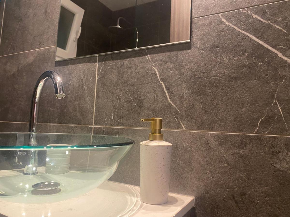 Luxury Lavender Apartment Larnaca Luaran gambar
